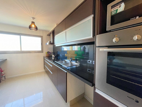 Imagen 10 de 20 de En Venta, Hermoso Apartamento Con Todos Los Servicios - Punta Del Este