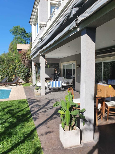 Venta Casa 332m2 Country San Carlos 2 Plantas Lote Central