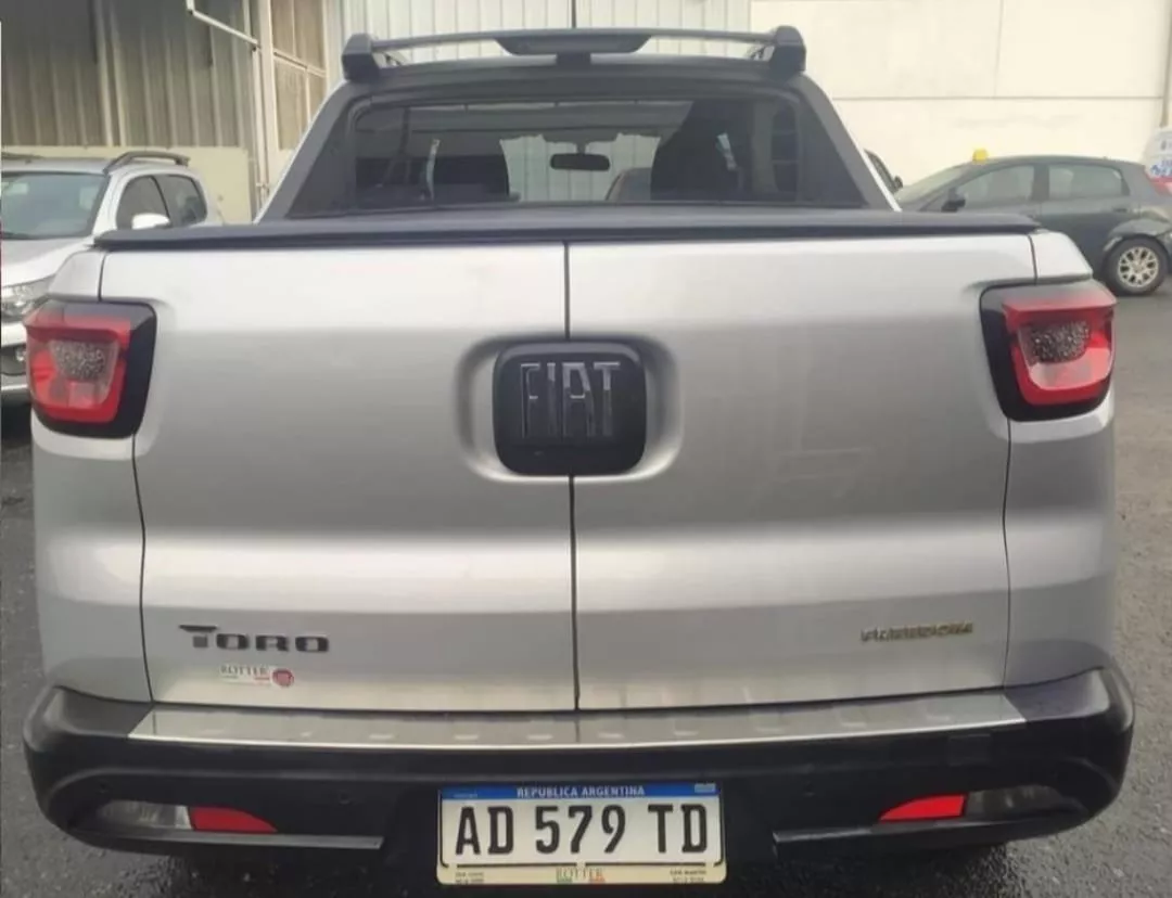 Fiat Toro 2.0 Freedom 4x4 At