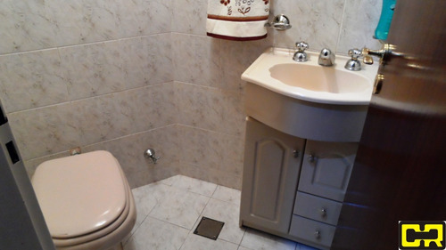 Imagen 9 de 14 de Magnifico Piso 5 Ambientes Con Cochera Cubierta.