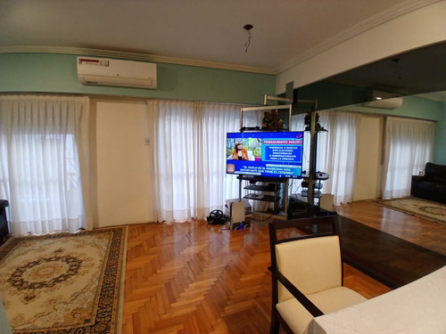 Casa De 3 Ambientes C/opcion A 3er Dormitorio En Pb Y 1er Piso Con Garage, Patio, Balcones, Quincho Y Parrilla