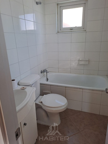 Casa En Arriendo De 4 Dorm. En Valles Del Country Talca