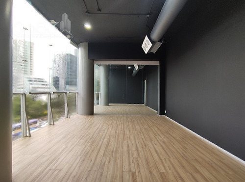 Renta - Local - Corner 15 - 592 M2 - Piso 2