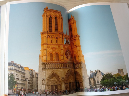 50 Buildings You Should Know