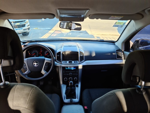 Chevrolet Captiva Ls 2.4 Mt 7 Asientos 2015 Sarhou
