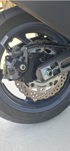 Imagen 10 de 11 de Kymco Ak 550 /2021 / 1.300 Km