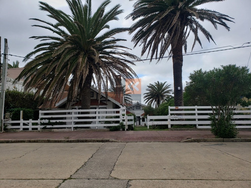 Acogedora Casa A La Venta En La Zona Del Faro De Punta Del Este - Ref: 7290