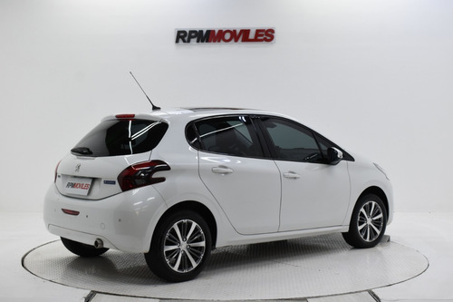 Imagen 7 de 13 de Peugeot 208 Feline Techo Manual Navegador 2019 Rpm Moviles