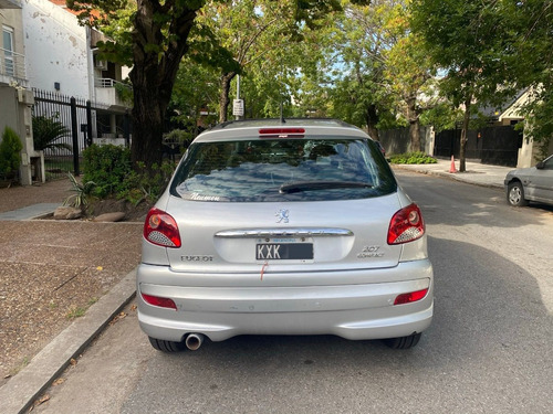 Peugeot 207 Compact