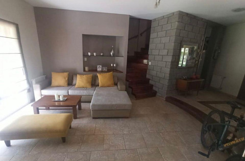 Imagen 3 de 11 de Casa - Barrio Parque Leloir