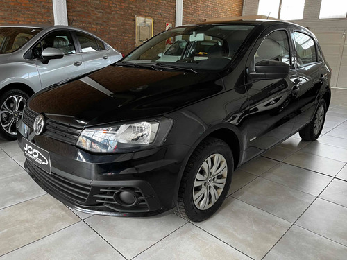 Imagen 1 de 12 de Volkswagen Gol Trend 2019 1.6 Trendline 101cv
