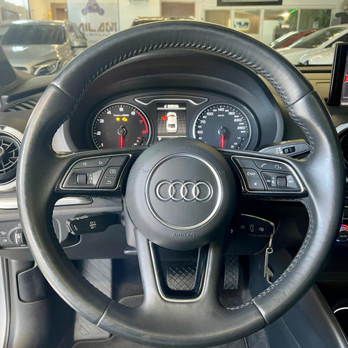 Audi A3 Sedan 2.0 Tfsi Ambition S-tronic 4p