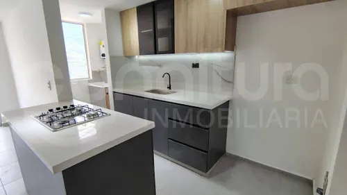 Apartamento En Arriendo Navarra 472-7067