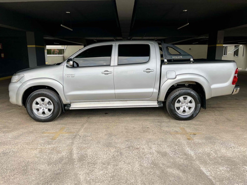 Toyota Hilux 2.7 SRV 4X4 CD 16V FLEX 4P AUTOMÁTICO