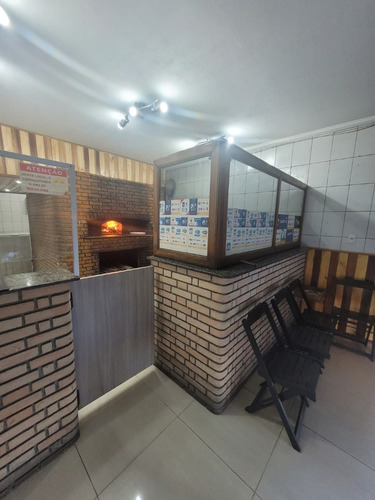 Imagem 3 de 14 de Passo O Ponto Pizzaria Completa