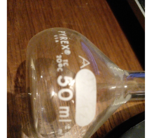 Matraz Volumetrico Pyrex 50ml Y 25ml Clase A (Usado)