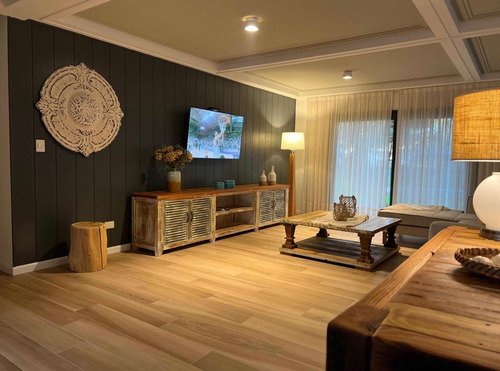Casa Chalet En Venta En La Herradura, Pinamar, Costa Atlántica