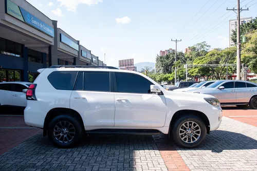 Toyota Prado Txl 4.0 At 4x4 2020 Blindaje Ii