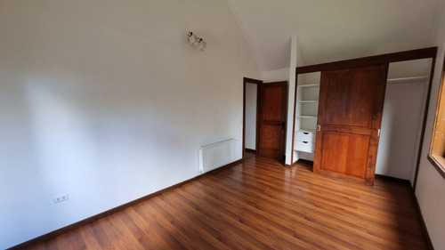 Amplia Casa En Parcela De Agrado Condominio Los Aromos