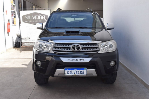 Imagem 3 de 10 de Toyota Hilux Sw4 3.0 Srv 4x4 7 Lugares 16v Turbo