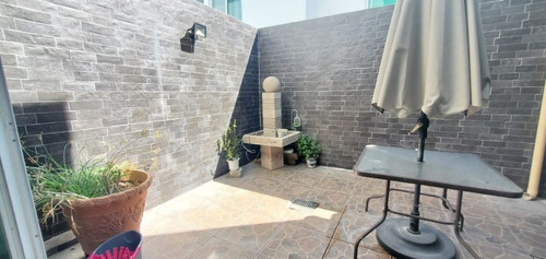 Imagen 8 de 24 de Casa Muy Bonita En Coto Nueva Galicia $3, 900,000