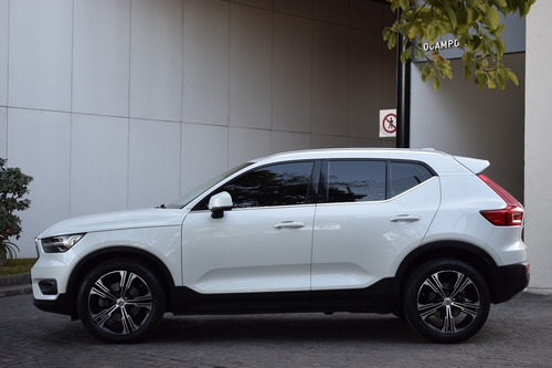 Imagen 4 de 16 de Volvo Xc40 T4 Inscription Awd 2021 15.000 Kms Autopremium