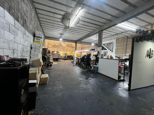 Imagen 6 de 12 de Alquiler - La Tablada - Galpon 320 M2 - Zonificacion M.i.