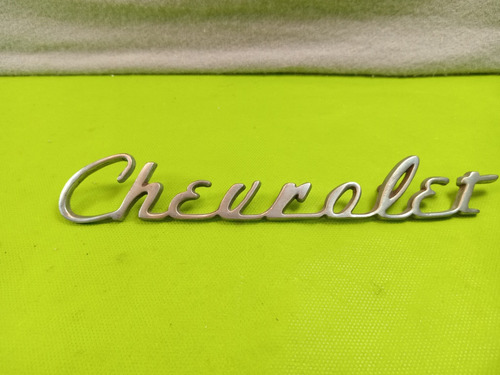 Insignia Metalica Chevrolet Usada 