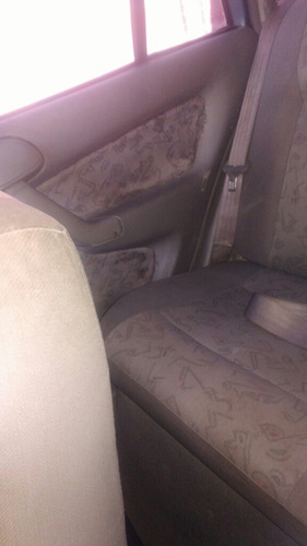 Volkswagen Gol 2001 1.0 16v Plus 5p