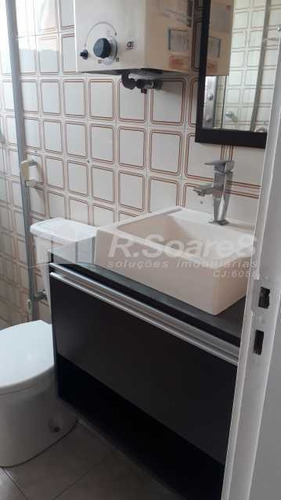 Lindo Apartamento, Vazio, 02 Quartos - Vvap20706