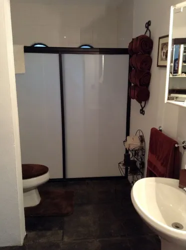 Hermosa Residencia En Jurica Con Bungalow Independiente T.1,050 M2, C.890 M2,..
