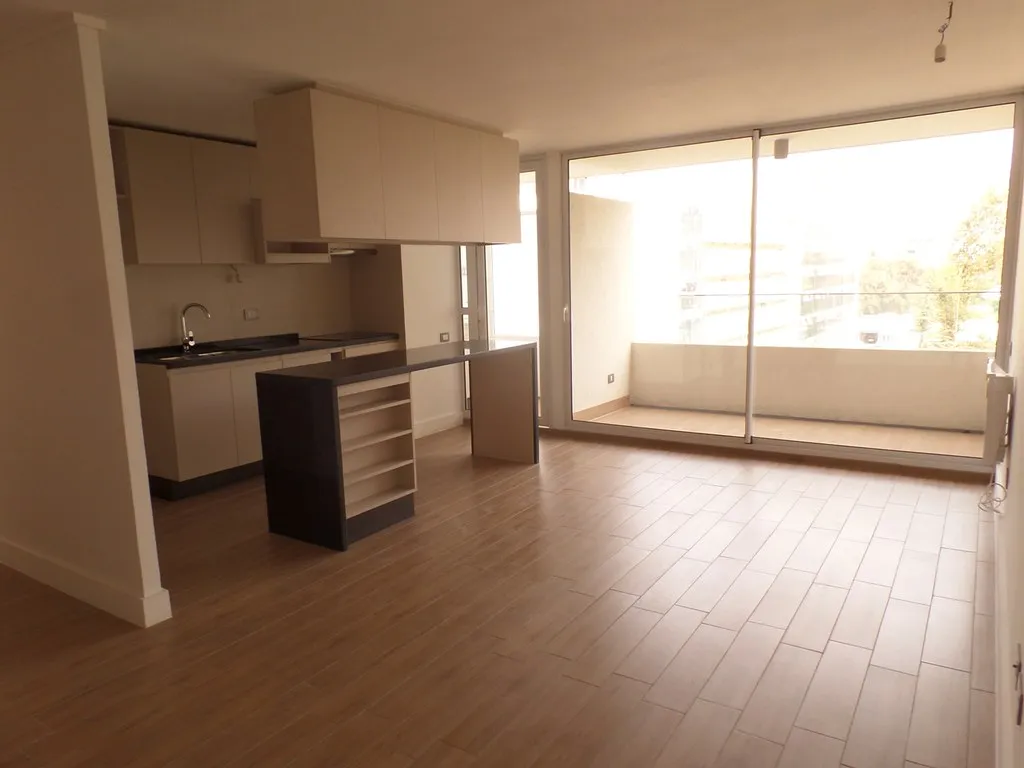Imagen 2 de 30 de Amplio Departamento En Exclusivo Barrio.-