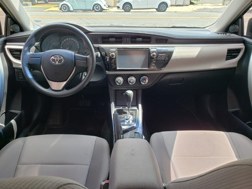 Imagem 6 de 8 de Toyota Corolla 1.8 Gli 2017 Flex Automático 75.000km