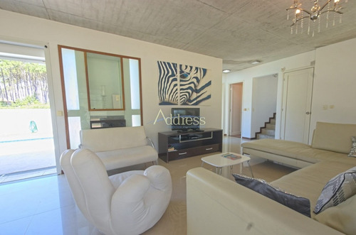 Casa En Rincon Del Indio En Venta- Ref: 2992