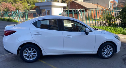 Mazda Mazda 2 Sdn S 6Mt