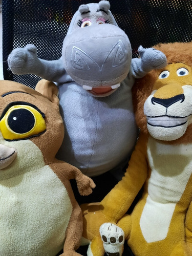 Imagen 3 de 5 de Peluches Madagascar, Disney Originales Alex, Gloria Y Mort