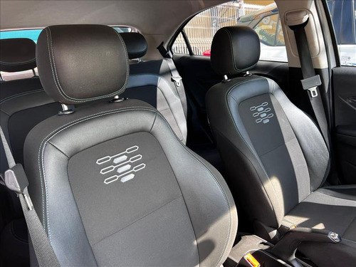 Chevrolet Onix Onix Joy Black 1.0 Flex Manual