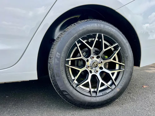 Chevrolet Onix 1.0T Premier Sedan At