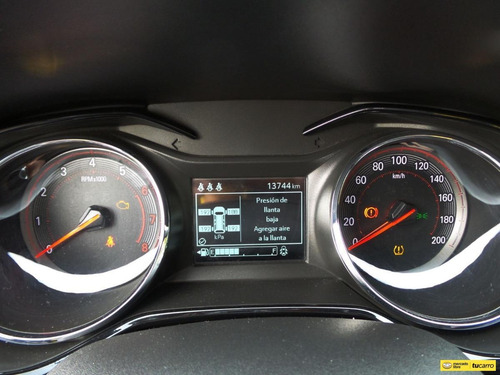 Imagen 20 de 25 de Chevrolet Onix