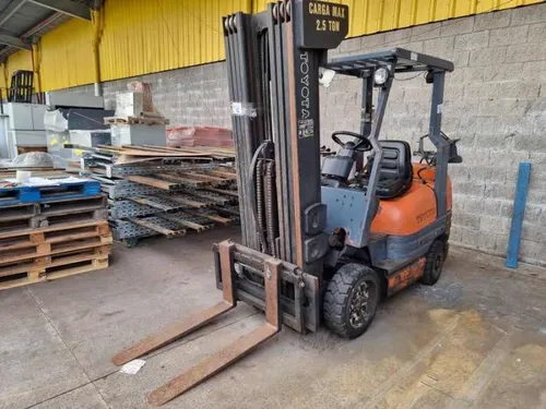 Autoelevador Toyota 5fgc25 2500kg Torre A 6,5mts Envios Pais