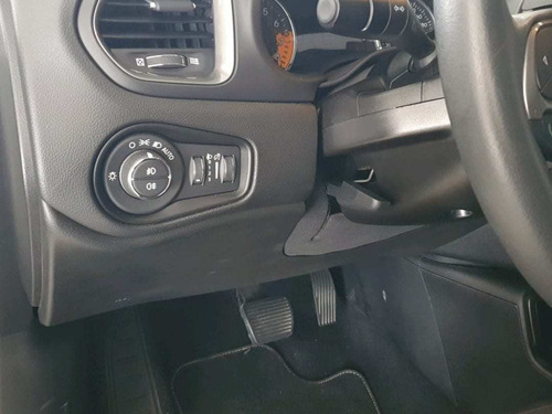 Imagem 12 de 14 de Jeep Renegade Std 1.8 16v At6 Flex