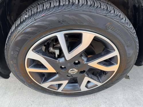 Nissan Versa Advance