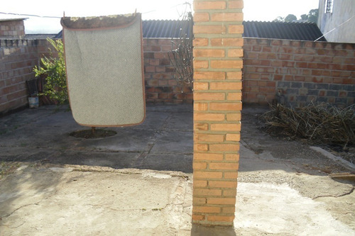 Imagem 6 de 8 de Exscelente 2 Casas Com 2 Quartos 2 Vagas Na Av. Salamanca - 1019