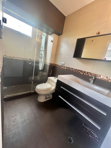 Venta Apartamento Manzanares, Totalmente Remodelado