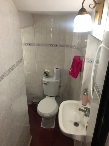 Imagen 9 de 29 de Hermosa Casa, 3d,3b, Servicios, Antejardin, 2 Estac., Patio.