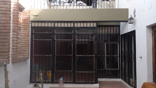 Casa Appto Bancor Dividida En 3 Dptos. Ideal Para Renta. Barrio Güemes, Córdoba