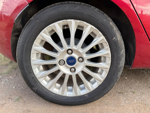Ford Fiesta Kinetic 1.6 Se Plus 120cv
