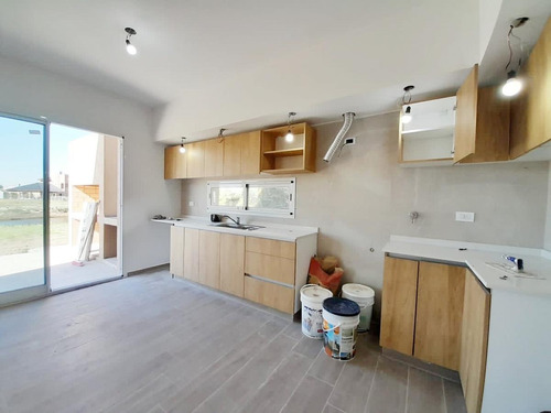 Imagen 14 de 23 de Casa En Venta En El Canton Barrio Norte Lote A Laguna