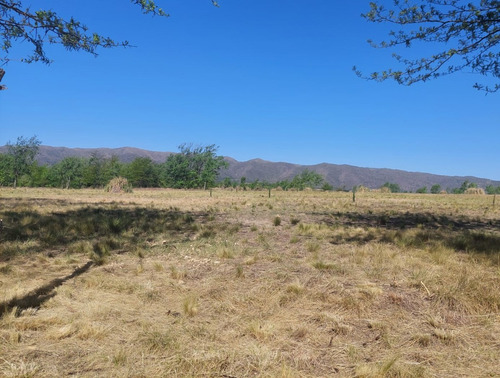 Fracción De 1 Hectárea Disponible En Los Reartes!