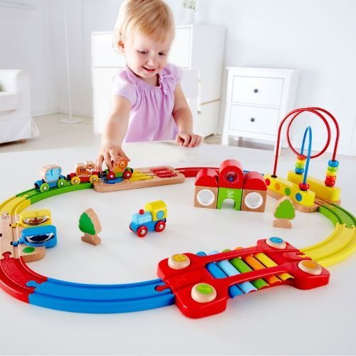 Pista De Tren Madera Rompecabezas Arcoiris Hape E3826 Edu Color Multicolor